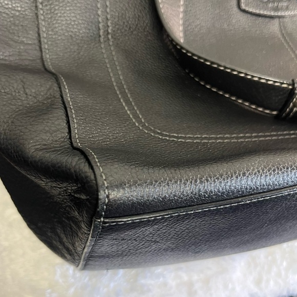 Coach Black Leather Shoulder Bag - Picture 14 of 15